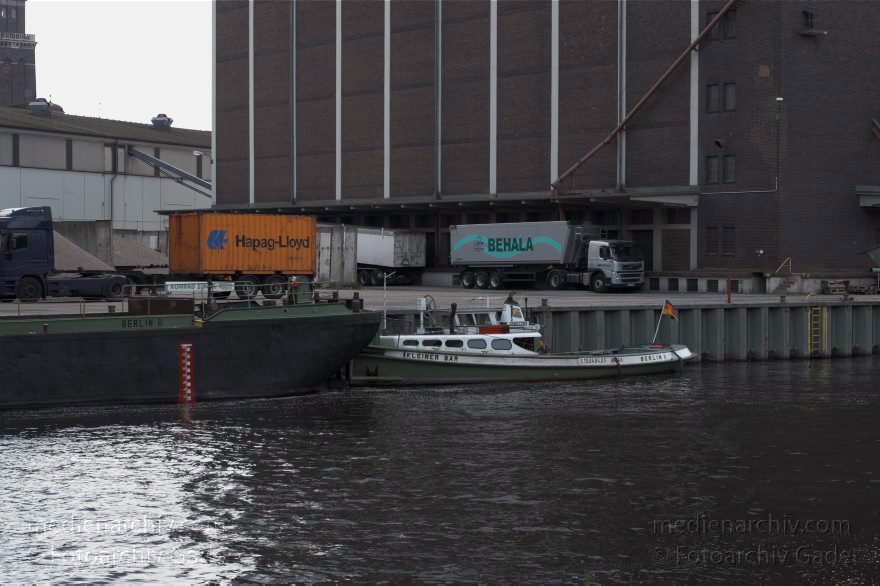 Berlin. Moabit. Westhafen
22. 5. 2012. Berlin. Moabit. Westhafen. Berlin-Spandauer Schifffahrtskanal
Schlüsselwörter: Berlin;Berlin-Spandauer Schifffahrtskanal;Deutschland;Germany;Moabit;Schiffe;2011;Westhafen