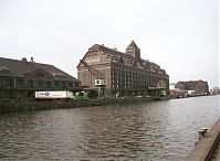 Dateiname=Berlin-Mitte-Moabit-Westhafen-200203-03.jpg
Dateigröße=186KB
Abmessungen: 880x645
hinzugefügt am: 04. Januar 2016 Berlin-Mitte-Moabit-Westhafen-200203-03.jpg
