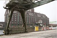 Dateiname=Berlin-Mitte-Moabit-Westhafen-200203-06.jpg
Dateigröße=218KB
Abmessungen: 880x592
hinzugefügt am: 04. Januar 2016 Berlin-Mitte-Moabit-Westhafen-200203-06.jpg