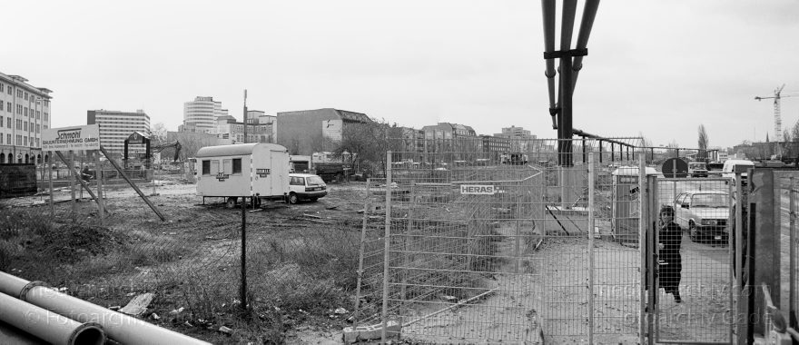 Berlin. Potsdamer Platz
20. 3. 1995. Berlin. Mitte. Tiergarten. Baustelle Potsdamer Platz
Schlüsselwörter: Berlin;Deutschland;Germany;Potsdamer Platz;Baustelle;Tiergarten