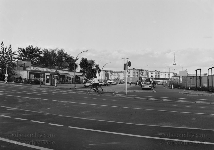 Berlin. Tiergarten. Potsdamer Platz
6. 9. 1992. Berlin. Mitte. Tiergarten. Potsdamer Platz
Schlüsselwörter: Berlin;Deutschland;Germany;Potsdamer Platz;1992;Tiergarten