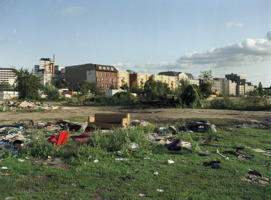 Berlin. Tiergarten. Potsdamer Platz
6. 9. 1992. Berlin. Mitte. Tiergarten. Potsdamer Platz
Schlüsselwörter: Berlin;Deutschland;Germany;Potsdamer Platz;1992;Tiergarten