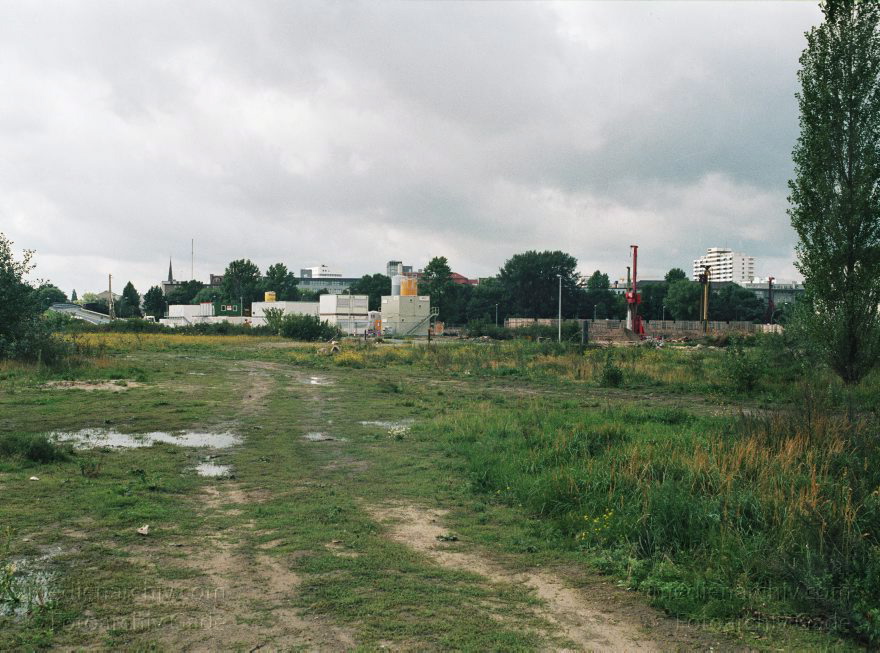 Berlin. Tiergarten. Potsdamer Platz
September 1994. Berlin. Mitte. Tiergarten. Potsdamer Platz
Schlüsselwörter: Berlin;Deutschland;Germany;Potsdamer Platz;1994;Tiergarten