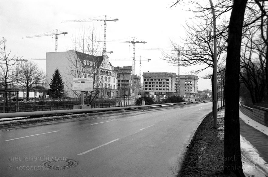 Berlin. Potsdamer Platz. Baustelle
1996. Berlin. Mitte. Tiergarten. Potsdamer Platz. Baustelle
Schlüsselwörter: Baustelle;Berlin;Canaris-Haus;Deutschland;Germany;GIZ-Haus;Potsdamer Platz;1996;Tiergarten