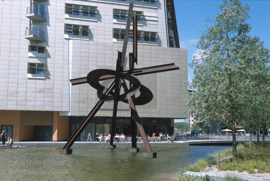 Berlin. Potsdamer Platz. Baustelle
20. 5. 2001. Berlin. Mitte. Tiergarten. Potsdamer Platz. Baustelle
Schlüsselwörter: Berlin;Deutschland;Germany;Potsdamer Platz;See;2001;Tiergarten
