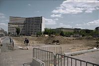 Dateiname=Berlin-Potsdamer-Platz-20010520-15.jpg
Dateigröße=190KB
Abmessungen: 880x586
hinzugefügt am: 04. Januar 2016 Berlin-Potsdamer-Platz-20010520-15.jpg