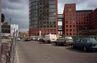 Berlin-Potsdamer-Platz-200305-06.jpg