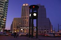 Berlin-Potsdamer-Platz-20050201-27.jpg