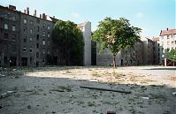 Dateiname=Berlin-Prenzlauer-Berg-19910921-05.jpg
Dateigröße=238KB
Abmessungen: 880x570
hinzugefügt am: 04. Januar 2016 Berlin-Prenzlauer-Berg-19910921-05.jpg