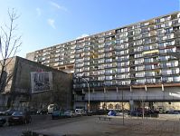 Dateiname=Berlin-Schoeneberg-Pallas-20050106-025.jpg
Dateigröße=252KB
Abmessungen: 880x661
hinzugefügt am: 04. Januar 2016 Berlin-Schoeneberg-Pallas-20050106-025.jpg