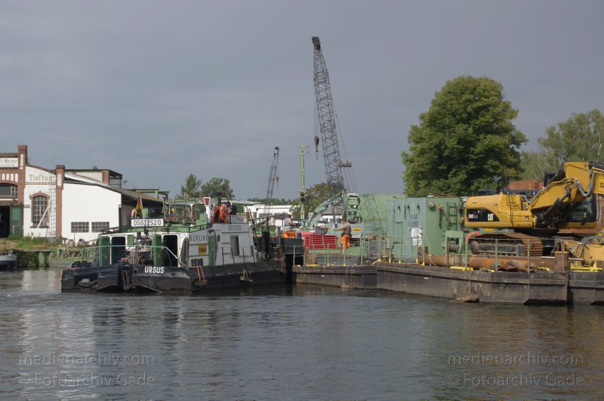 Berlin. Spandau. Havel. Werft Züblin
28. 8. 2012. Berlin. Spandau. Fluss Havel. Werft Züblin
Schlüsselwörter: Berlin;Deutschland;Fluss;Germany;Havel;Obere Havel;Spandau;2012;Werft Züblin