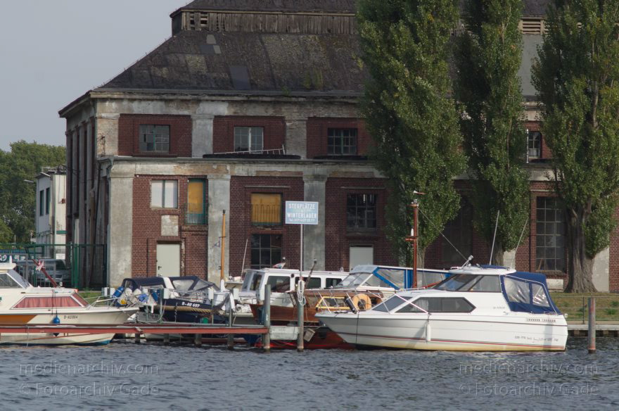 Berlin. Spandau. Obere Havel
21. 9. 2012. Berlin. Spandau. Fluss. Obere Havel
Schlüsselwörter: Berlin;Boote;Deutschland;Fluss;Germany;Havel;Obere Havel;Schiffe;2012;Spandau