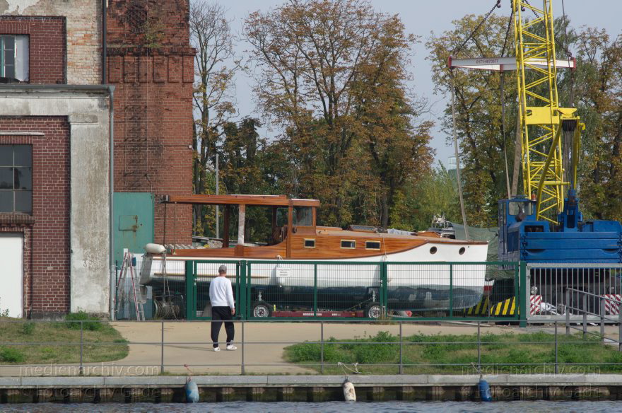 Berlin. Spandau. Obere Havel
21. 9. 2012. Berlin. Spandau. Fluss. Obere Havel
Schlüsselwörter: Berlin;Boote;Deutschland;Fluss;Germany;Havel;Obere Havel;Schiffe;2012;Spandau