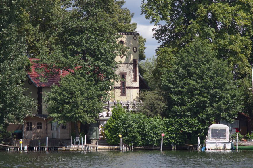 Berlin. Spandau. Havel. Insel Kleiner Wall
12. 8. 2012. Berlin. Spandau. Fluss Havel. Insel Kleiner Wall
Schlüsselwörter: Berlin;Deutschland;Fluss;Germany;Havel;Insel;Kleiner Wall;2012;Spandau