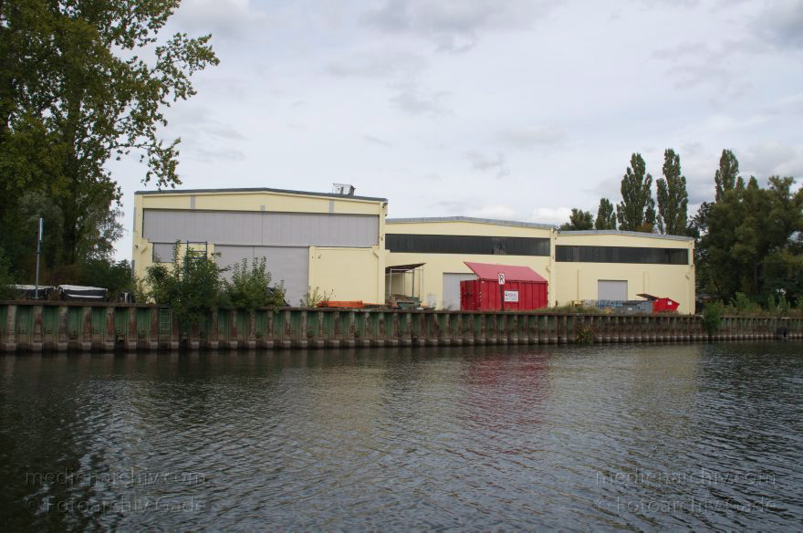 Berlin. Spandau. Auf dem Spree
25. 9. 2012. Berlin. Spandau. Auf dem Fluss Spree
Schlüsselwörter: Berlin;Deutschland;Fluss;Germany;Spandau;2012;Spree