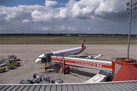 Dateiname=Berlin-Tegel-Airport-20100620-215.jpg
Dateigröße=185KB
Abmessungen: 880x588
hinzugefügt am: 04. Januar 2016 Berlin-Tegel-Airport-20100620-215.jpg