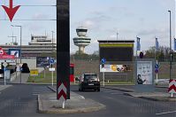 Dateiname=Berlin-Tegel-Airport-20120423-114.jpg
Dateigröße=172KB
Abmessungen: 880x584
hinzugefügt am: 04. Januar 2016 Berlin-Tegel-Airport-20120423-114.jpg