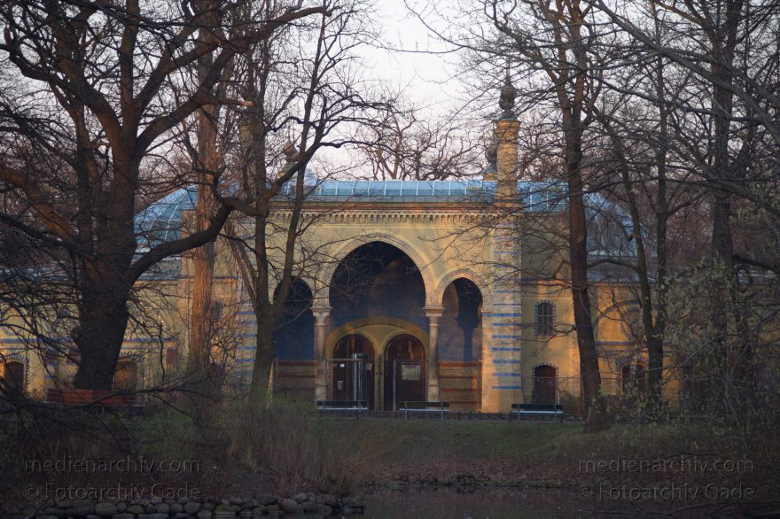 Berlin. Tiergarten. Zoo Berlin
13. 3. 2014. Berlin. Mitte. Tiergarten. Zoo Berlin. Giraffenhaus
Schlüsselwörter: Berlin;Giraffenhaus;Mitte;Tiergarten;2014;Zoo