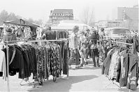 Dateiname=Berlin-Tiergarten-Krempelmarkt-Flohmarkt-198904-201.jpg
Dateigröße=217KB
Abmessungen: 880x585
hinzugefügt am: 04. Januar 2016 Berlin-Tiergarten-Krempelmarkt-Flohmarkt-198904-201.jpg
