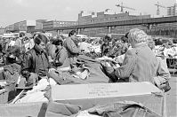 Dateiname=Berlin-Tiergarten-Krempelmarkt-Flohmarkt-198904-205.jpg
Dateigröße=224KB
Abmessungen: 880x585
hinzugefügt am: 04. Januar 2016 Berlin-Tiergarten-Krempelmarkt-Flohmarkt-198904-205.jpg