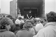 Dateiname=Berlin-Tiergarten-Krempelmarkt-Flohmarkt-198912-228.jpg
Dateigröße=138KB
Abmessungen: 880x585
hinzugefügt am: 04. Januar 2016 Berlin-Tiergarten-Krempelmarkt-Flohmarkt-198912-228.jpg