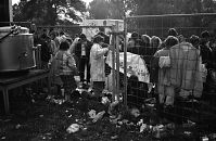 Dateiname=Berlin-Tiergarten-Krempelmarkt-Flohmarkt-19920510-12.jpg
Dateigröße=222KB
Abmessungen: 880x572
hinzugefügt am: 04. Januar 2016 Berlin-Tiergarten-Krempelmarkt-Flohmarkt-19920510-12.jpg