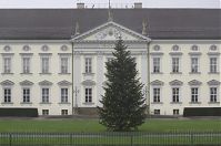 Dateiname=Berlin-Mitte-Tiergarten-Bellevue-20130106-181.jpg
Dateigröße=185KB
Abmessungen: 880x584
hinzugefügt am: 04. Januar 2016 Berlin-Mitte-Tiergarten-Bellevue-20130106-181.jpg