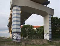 Dateiname=Berlin-Mitte-Wedding-Nordufer-20150509-14.jpg
Dateigröße=180KB
Abmessungen: 880x669
hinzugefügt am: 04. Januar 2016 Berlin-Mitte-Wedding-Nordufer-20150509-14.jpg
