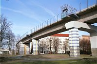 Dateiname=Berlin-Wedding-Eisenbahnbruecke-200211-83.jpg
Dateigröße=230KB
Abmessungen: 880x583
hinzugefügt am: 04. Januar 2016 Berlin-Wedding-Eisenbahnbruecke-200211-83.jpg