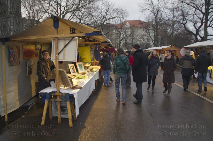 Berlin. Wedding. Weihnachtsmarkt auf dem Pekinger Platz
15. 12. 2013. Berlin. Mitte. Wedding. Weihnachtsmarkt auf dem Pekinger Platz
Schlüsselwörter: Berlin;Germany;Pekinger Platz;Sprengelkiez;Wedding;2013;Weihnachtsmarkt;Mitte