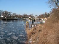 Dateiname=Berlin-Wedding-Rehberge-Ploetzensee-20030216-15.jpg
Dateigröße=275KB
Abmessungen: 880x661
hinzugefügt am: 04. Januar 2016 Berlin-Wedding-Rehberge-Ploetzensee-20030216-15.jpg