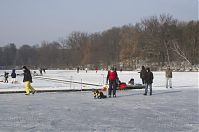 Dateiname=Berlin-Wedding-Rehberge-Ploetzensee-20130126-118.jpg
Dateigröße=176KB
Abmessungen: 880x584
hinzugefügt am: 04. Januar 2016 Berlin-Wedding-Rehberge-Ploetzensee-20130126-118.jpg