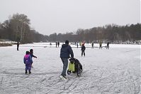 Dateiname=Berlin-Wedding-Rehberge-Ploetzensee-20130127-126.jpg
Dateigröße=180KB
Abmessungen: 880x584
hinzugefügt am: 04. Januar 2016 Berlin-Wedding-Rehberge-Ploetzensee-20130127-126.jpg