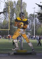 Dateiname=Berlin-Wedding-American-Football-20070422-10.jpg
Dateigröße=291KB
Abmessungen: 632x880
hinzugefügt am: 04. Januar 2016 Berlin-Wedding-American-Football-20070422-10.jpg