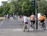 Dateiname=Berlin-Wedding-Div-20110605-054.jpg
Dateigröße=332KB
Abmessungen: 880x661
hinzugefügt am: 04. Januar 2016 Berlin-Wedding-Div-20110605-054.jpg