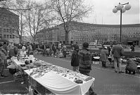 Dateiname=Berlin-Wilmersdorf-Fehrbelliner-199502-094.jpg
Dateigröße=232KB
Abmessungen: 880x600
hinzugefügt am: 04. Januar 2016 Berlin-Wilmersdorf-Fehrbelliner-199502-094.jpg