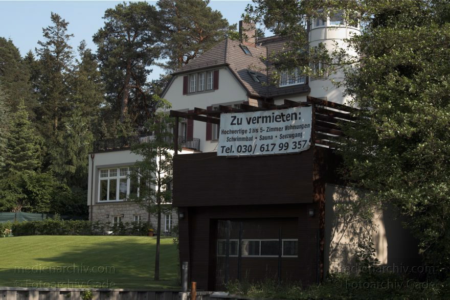 Berlin. Zehlendorf. Wannsee. Kleiner Wannsee
22. 5. 2011. Berlin. Zehlendorf. Wannsee. Kleiner Wannsee
Schlüsselwörter: Berlin;Deutschland;Germany;Kleiner Wannsee;Wannsee;2011;Zehlendorf