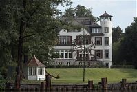 Dateiname=Berlin-Zehlendorf-Wannsee-Kleiner-20110611-37.jpg
Dateigröße=251KB
Abmessungen: 880x586
hinzugefügt am: 04. Januar 2016 Berlin-Zehlendorf-Wannsee-Kleiner-20110611-37.jpg