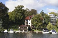 Dateiname=Berlin-Zehlendorf-Wannsee-Kleiner-20111009-060.jpg
Dateigröße=260KB
Abmessungen: 880x584
hinzugefügt am: 04. Januar 2016 Berlin-Zehlendorf-Wannsee-Kleiner-20111009-060.jpg