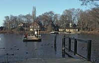 Dateiname=Berlin-Zehlendorf-Wannsee-Pfaueninsel-1996-25.jpg
Dateigröße=227KB
Abmessungen: 880x566
hinzugefügt am: 04. Januar 2016 Berlin-Zehlendorf-Wannsee-Pfaueninsel-1996-25.jpg