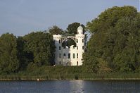 Dateiname=Berlin-Zehlendorf-Wannsee-Pfaueninsel-20110920-113.jpg
Dateigröße=217KB
Abmessungen: 880x584
hinzugefügt am: 04. Januar 2016 Berlin-Zehlendorf-Wannsee-Pfaueninsel-20110920-113.jpg
