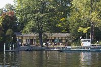 Dateiname=Berlin-Zehlendorf-Wannsee-Pfaueninsel-20111002-654.jpg
Dateigröße=356KB
Abmessungen: 880x584
hinzugefügt am: 04. Januar 2016 Berlin-Zehlendorf-Wannsee-Pfaueninsel-20111002-654.jpg