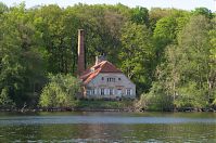 Dateiname=Berlin-Zehlendorf-Wannsee-Pfaueninsel-20120428-014.jpg
Dateigröße=329KB
Abmessungen: 880x585
hinzugefügt am: 04. Januar 2016 Berlin-Zehlendorf-Wannsee-Pfaueninsel-20120428-014.jpg
