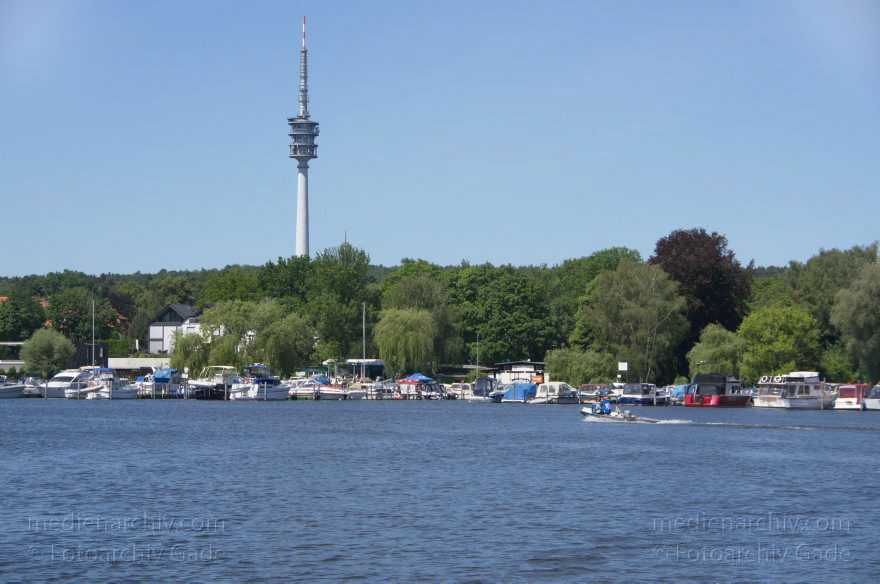 Berlin. Zehlendorf. Wannsee. Pohlesee
26. 5. 2012. Berlin. Zehlendorf. Wannsee. Pohlesee
Schlüsselwörter: Berlin;Deutschland;Germany;Pohlesee;Wannsee;2012;Zehlendorf