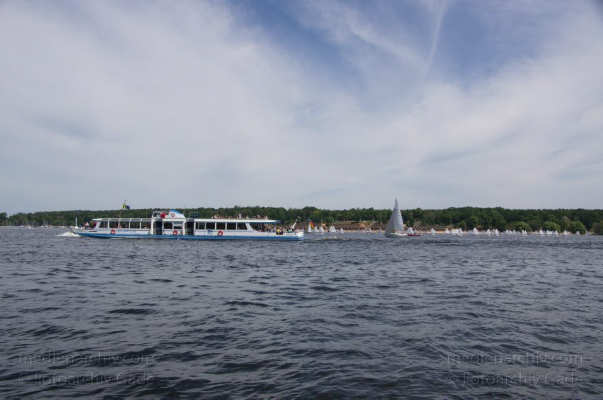 Berlin. Zehlendorf. Wannsee. Fahrgastschiff - Ausflugsdampfer MS Lichterfelde auf dem Wannsee
26. 5. 2012. Berlin. Zehlendorf. Wannsee. Fahrgastschiff. Ausflugsdampfer MS Lichterfelde auf dem Wannsee. BVG-Fähre zwischen Kadow und Wannsee
Schlüsselwörter: Ausflugsdampfer;Berlin;BVG;Deutschland;Fahrgastschiff;Germany;Lichterfelde;Wannsee;2012;Zehlendorf