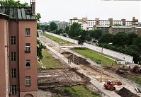 Berliner-Mauer-Mitte-Bernauer-Strasse-19900615-103.jpg
