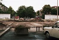 Dateiname=Berliner-Mauer-Mitte-Bernauer-Strasse-19900615-263.jpg
Dateigröße=242KB
Abmessungen: 880x588
hinzugefügt am: 04. Januar 2016 Berliner-Mauer-Mitte-Bernauer-Strasse-19900615-263.jpg