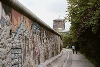 Dateiname=Berliner-Mauer-Mitte-Bethaniendamm-19900616-038.jpg
Dateigröße=244KB
Abmessungen: 880x587
hinzugefügt am: 04. Januar 2016 Berliner-Mauer-Mitte-Bethaniendamm-19900616-038.jpg