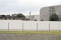 Dateiname=Berliner-Mauer-Mitte-Bethaniendamm-19900616-141.jpg
Dateigröße=177KB
Abmessungen: 880x582
hinzugefügt am: 04. Januar 2016 Berliner-Mauer-Mitte-Bethaniendamm-19900616-141.jpg