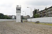 Berliner-Mauer-Mitte-Bethaniendamm-19900616-255.jpg
